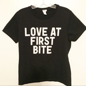 Forever 21 “Love at first bite” Black T-Shirt (m)